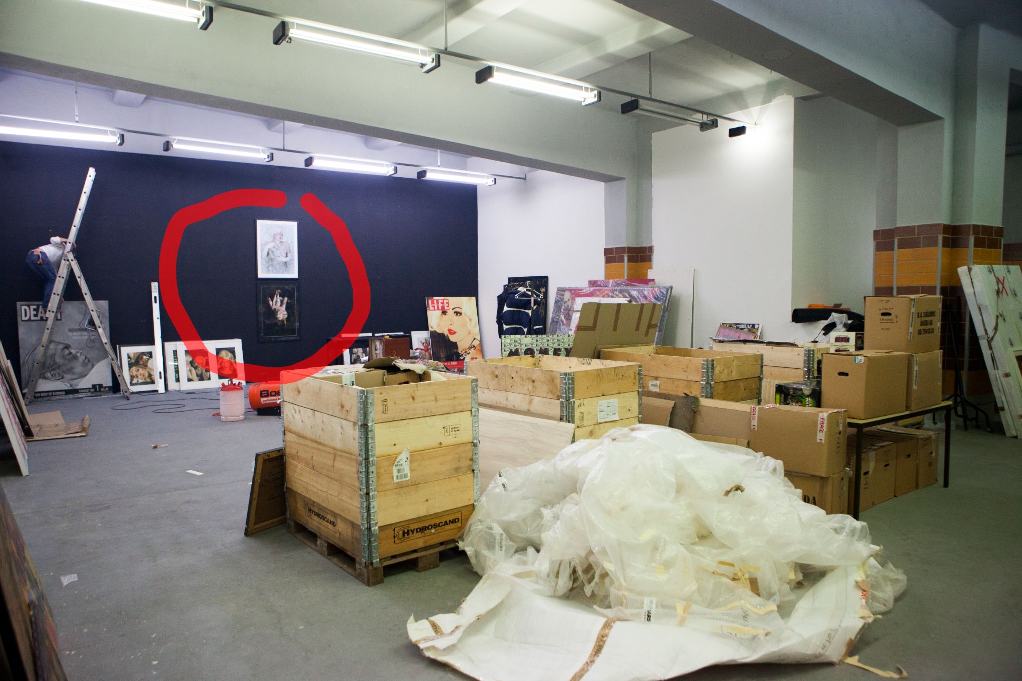  berlin exhibit with two stolen works hanging